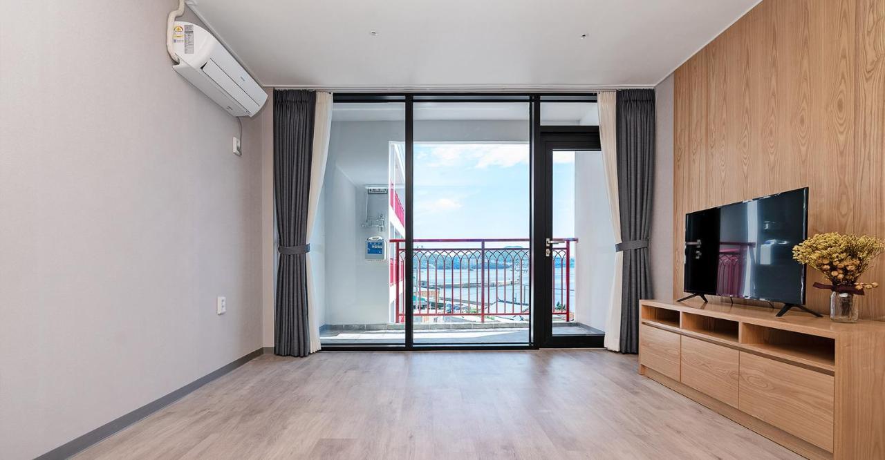 Gold Beach Resort Yeosu Extérieur photo